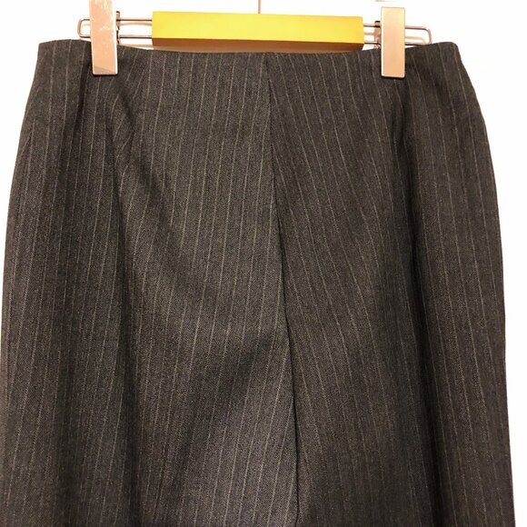 Melanie Lyne Gray Pinstripe Dress Pants - Picture 4 of 9